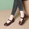 Sapatos Mary Jane estilo francês, novo modelo outono 2026, couro macio, confortáveis, versáteis, retrô, de corte baixo, sapatos de couro com sola macia para mães