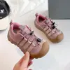Sapatos Infantis Respiráveis Confortáveis para Meninos e Meninas 2026 Primavera/Outono Novo Estilo Crianças Elástico com Fivela Versátil Tendência Solado Macio Calçados Esportivos