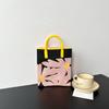 Nova Bolsa de Malha de Grande Capacidade Advanced Sense Ins Bolsa para Celular Nicho Ombro Crossbody Bolsa Cartoon Fashion Bolsa