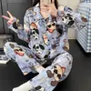Nuevo cárdigan de doble longitud para mujer Otoño 2026 con cuello de solapa, pijama casual holgado con estampado de dibujos animados y anime, algodón nube