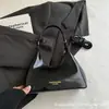 Bolsa de Festa Clutch Modelo Novo 2026, Bolsa de Mão Texturizada Melard de Nicho, Bolsa Transversal de Ombro Feminina para o Dia a Dia