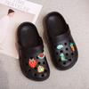 2025 Novos Sapatos Croc Verão para Enfermeiras Roupa Externa Chinelos Casuais Sandálias de Praia Tendência Feminina Baotou Fofas