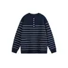 Suéter casual de punto versátil a rayas con cuello Henley, estilo retro japonés moderno simple estilo universitario para hombre, otoño