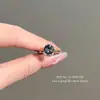 Anillo de Diamante Flash Géminis Azul Klein Coreano Anillo para Dedo Índice Estrella de Cuatro Puntas Fresco, Exquisito y Versátil Anillo para Mujer