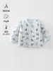 Ropa exterior para bebé niño con temática de coche de juguete, forrada de forro polar y acolchada de algodón, un cálido top de otoño e invierno, un cárdigan elegante y lindo para recién nacidos