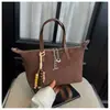 Bolso de mano vintage de comercio exterior transfronterizo para mujer, nuevo y elegante bolso de alta calidad para el día a día, bolso de hombro y cruzado a la moda