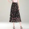 Saia de Chiffon Preta Estampada Fina de Verão Transfronteiriça para Mulheres, Saia Midi de Cintura Alta Evasê Acima do Joelho