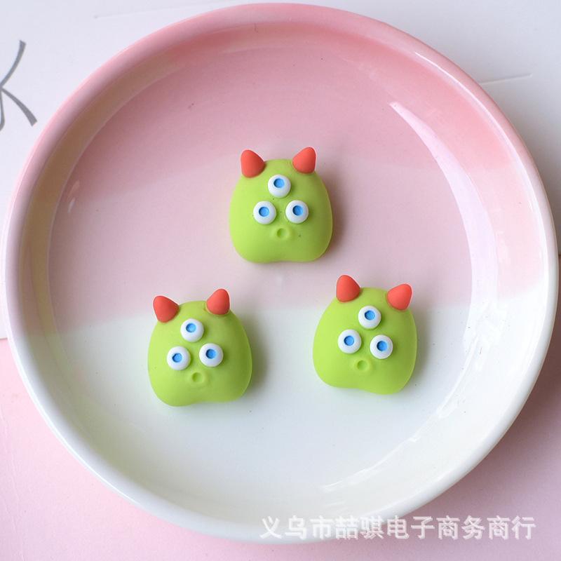 新款可爱小怪兽树脂配件手机壳发饰奶油胶鞋子diy配
