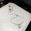 Pulsera extensible de circón gota de agua, estilo nicho, lujo ligero, sensación de alta gama, diseño simple y versátil para el uso diario