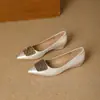 Fivela Quadrada de Metal com Strass de Alta Qualidade Sapatos Femininos Estilo Novo Primavera/Outono Bico Fino Francês Salto Médio Salto Bloco Sapatilhas Slip-On para Mulheres