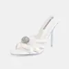 Sandalias de tacón alto para tallas grandes transfronterizas, nuevo modelo de comercio exterior, estilo europeo y americano, alto atractivo estético, con tiras cruzadas, adelgazantes, tacón de aguja con pedrería, zapatos de mujer