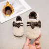 Otoño/Invierno 2026 Nuevo Estilo Mocasines de Fondo Grueso con Felpa Adentro Versión Coreana para Mujer Calzado de Moda para Exterior con Lazo Versátil de Piel y Algodón