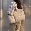 2026 Nova Bolsa de Viagem de Grande Capacidade Casual Leve Bolsa para Fitness Feminina Simples de Lona Bolsa Tote de Ombro Único Sob o Braço