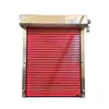 Puerta enrollable inteligente de apertura rápida resistente al viento específica para garaje, directa de fábrica, con placa de matrícula antirrobo y diseño de aleación de aluminio