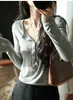 Ótimo valor para o início do outono! Camiseta confortável de botões frontais, meio aberta, gola redonda, manga longa, estilo outono feminino, H090713