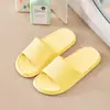 Promoção Quente Chinelos de Casa Sandálias Masculinas Femininas Hotel Pousada Roupa de Casa Macio Leve Chinelos de Banho