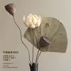 Ramos de flores secas, adornos decorativos de flores reales, flores de loto secas, capullos de loto, raíces de loto naturales, arreglos florales inspirados en Zen, decoraciones para sala de estar chinas.