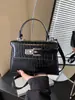 2026 Nuevo Bolso de Hombro Versátil de Moda para Mujer, Bolso Cruzado de Alta Gama para Viajes Diarios, Bolso de Mano Exquisito con Patrón de Cocodrilo, Bolso Cuadrado Pequeño