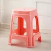 Taburete de Plástico Hogareño Engrosado Sala de Estar Mesa de Comedor Dengzi Banco Cuadrado de Plástico Silla Taburete Pequeño de Goma Cocida Simple Taburete Alto