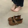 Primer Encuentro con los Zapatos Mary Jane Rojos de la Temporada para Mujer, Colección Primavera Temprana 2026, Combinados con Faldas, Zapatos de Noche con Lazo de Ballet