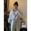 Conjunto de Ropa Deportiva de Alta Gama de Moda para Mujer para Primavera y Otoño, Estilo Europeo, Conjunto de Dos Piezas de Sudadera Beige Casual, Elegante y Rejuvenecedor