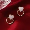 Aguja de Plata S925 Rojo Vino Luz de Lujo Retro Estilo de Hong Kong Femenino Elegante Pendientes de Perla Joyería Avanzada para Oreja Venta al por Mayor Transfronteriza