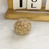 Venta directa de fábrica de accesorios de bola de pelo de cordero sintético para fundas de teléfono, colgantes de juguete para Crocs, accesorios coloridos de bricolaje, bolas de oso de peluche