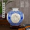 Adornos de Jarrón de Cerámica de Jingdezhen Sala de Estar Arreglo Floral Porcelana Hueca Pastel Estilo Chino Moderno Decoraciones para el Hogar Gabinete de Vino