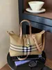 Bolsa de Hombro Urbana de Ocio Nueva Otoño 2026 para Mujer Otoño/Invierno Retro Cuadros Bolso Grande de Mano/Hombro