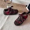 Zapatillas de entrenamiento retro alemanas para niñas, nuevo modelo primavera y otoño 2026, zapatillas deportivas para niños, zapatillas casuales versátiles con cordones