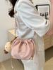 Bolso de basura popular de este año 2024, bolso de hombro con cadena explosiva de moda, bolso tipo cubo colgante para mujer