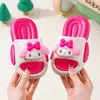 Chinelos infantis de EVA para meninas, novo modelo de verão 2026, para meninos e meninas, de casa, antiderrapantes, de banheiro, sandálias pai-filho para meninos e meninas