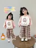 Conjunto de Sudadera Gruesa con Forro de Felpa para Niñas con Pantalones de Pierna Ancha Conjunto de Dos Piezas Modelo Nuevo 2025 para Niños Pequeños y Niños Pequeños