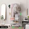 Arara de roupas simples, autoportante e multifuncional para uso doméstico, com múltiplos níveis para organizar roupas, sapatos e outros itens; uma solução de armazenamento versátil para quartos