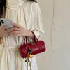Bolso cilíndrico de alta gama de nicho para mujer, nuevo de moda para el verano 2026, bolso cruzado versátil para el día a día