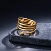Anillo de acero de titanio de diseño nicho estilo Ins para mujer, no se decolora, oro de 18 quilates, diseño abierto, acero inoxidable, lujo ligero, anillo para el dedo índice, venta al por mayor