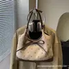 Bolsa Feminina Mais Vendida com Bolinhas, Grande Capacidade, Novo Modelo 2026, Bolsa de Ombro para o Dia a Dia, Bolsa de Ombro, Bolsa Tote Coreana de Nicho