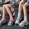Calcetines al por mayor de la tienda de Cheng, Calcetines gruesos y cálidos para mujer para otoño e invierno, Combinados con zapatos Birkenstock, Calcetines de media pantorrilla