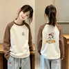 Roupa de baixo feminina com forro de fleece, novo estilo outono/inverno 2026, roupa íntima quente para estudantes, blusa de manga comprida com gola redonda para meninas, disponível nos tamanhos M e G