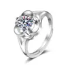 Comercio electrónico transfronterizo Europa y Estados Unidos Pulsera de temperamento simple de seis garras Super flash Anillo de circón grande Simulación Anillo de diamantes Joyería al por mayor