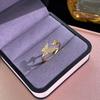 Anillo de Mariposa Pequeña Geométrico con Incrustaciones de Zircón Estilo Coreano para Mujer, Anillo de Dedo Versátil de Gama Alta Minimalista de Lujo Ligero Estilo Nicho