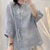 Blusa Feminina Retro de Algodão e Linho com Amarração Gola Redonda Nova de Verão com Botões Laterais Caimento Solto Temperamento Literário Manga de Cinco Pontas