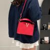 Bolsa Carteiro de Alta Qualidade Pequena Quadrada para Mulheres 2025 Novo Estilo Simples Versátil Bolsa de Ombro Bolsa Transversal Fashion para Mulheres