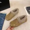 Nuevos estilos de otoño e invierno: Botas de nieve para mujer estilo universitario, forradas de polar y con suela gruesa, zapatos de plataforma y zapatos casuales para estudiantes, disponibles al por mayor