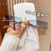 Nuevas Gafas de Sol Cuadradas Sin Montura, Perfectas para Cara Lavada, Iluminan el Tono de Piel, Alto Valor Estético, Modernas, Versátiles, Protección Solar, Gafas de Sombra