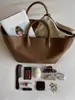 2026 Nuevo Bolso de Mano Tote de Moda Versátil Estilo Influencer Perezoso Gran Capacidad Diseño para Viajes