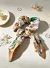 Scrunchie versátil e estiloso em malha floral com formato de coração, estilo coreano. Fornecimento de loja de acessórios. Fábrica de origem