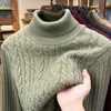 Suéter de cuello alto para hombre con patrón trenzado de alta calidad, engrosado y cálido para otoño e invierno, tejido casual, ropa para hombre estilo 'old money'