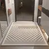 Tapete Simples para Entrada com Toque de Luxo, Carpete de Veludo Cristal Personalizável para a Entrada, Capacho Raspador de Sujeira e Antiderrapante