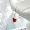 Collar retro francés de alta calidad, versátil, con diseño de corazón, no se decolora, diseño minoritario, rojo de Año Nuevo, cadena para clavícula de acero de titanio para mujer